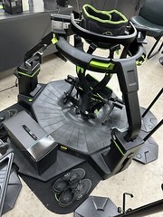 Virtuix Omni – Treadmill w/ Accessories + New VIVE VR Headset