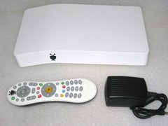 TiVo BOLT 500 GB DVR and Streaming Media Player – 4K UHD TCD849500