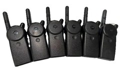 Motorola CLS1110 UHF Radios Walkie Talkies with 6 pocket Multi-Unit Charger