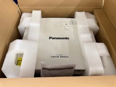 Panasonic PT-VMZ50-U7 5000 Lumen WUXGA Laser LCD Projector LAMP HOURS 2003-3999