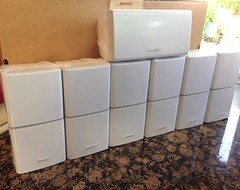 7 Bose MINT Double Cube Speakers DoubleShot 1 Center 6 Surround White 7.1 / 7.2