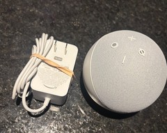 Amazon Echo Dot 5th Generation White Bluetooth Alexa Smart Speaker-great cond