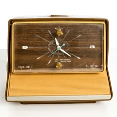 Autumn Gold Solid State 1968 Silvertone Model 8036 AM Clock Radio Alarm Mod 60’s