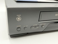 GE General Electric VG2030 Video Cassette Recorder VCR VHS + Remote Tested Works