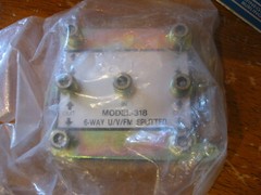 NEW Vintage 6-Way Splitter TV / 6-Outs 1 In / UHF VHF FM / model- 318