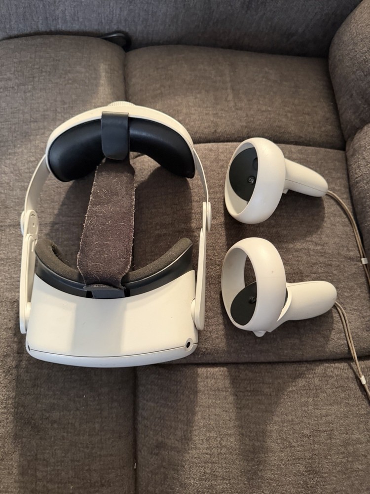 Meta Oculus Quest 2 128GB Advanced All-In-One VR Headset – White