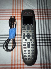 Logitech Harmony 650 Remote (Silver) used Working With Cord