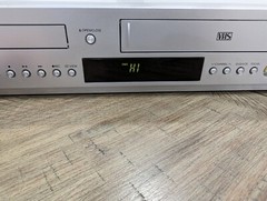 Samsung DVD-V5500 DVD Player For Parts Powers On