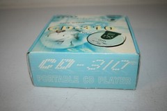New Five Star CD-310 Portable CD Player w/ ear buds Compact Disc