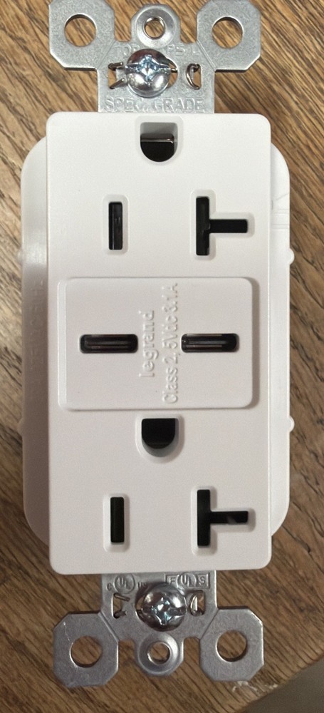 Pass & Seymour USB Charging Receptacle – 20 A type c/c 3.1 A White