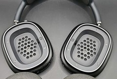 Apple AirPods Max A2096 Space Gray Wireless Over-Ear Headphones with Smart Case