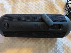 Rienok Portable Bass Boost Bluetooth Speaker Black USB-C AUX Cylindrical
