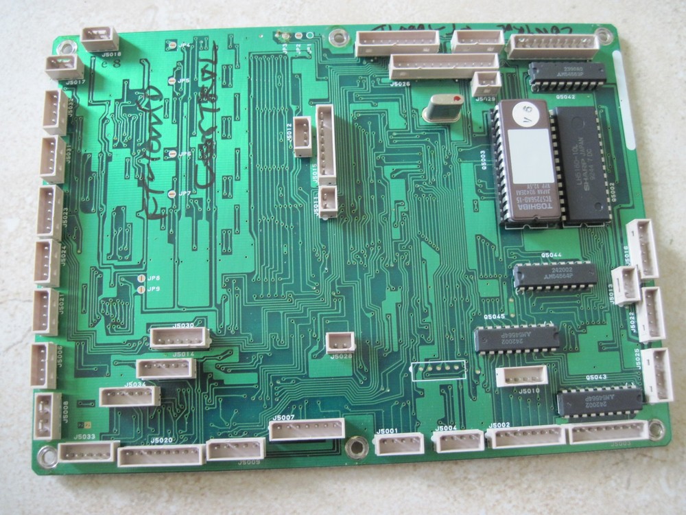 Yaesu FT-1000 / FT-1000D 200W CONTROL Unit V6.0 in Excellent shape