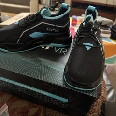 KAT VR Shoes Black Blue Mens Size 6 NEW WITH BOX VIRTUAL REALITY FOR TREADMILL