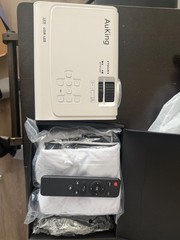 AuKing home theatre projector with WiFi/BT, 1080p 4k, HDMI/USB/phone/laptop
