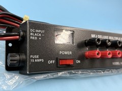 MFJ-1116 Power strip, 15 AMPS, 8 outputs Deluxe Multiple DC Power Outlets