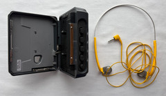 Sony Sports Walkman Mega Bass Cassette Tape Player Radio with Headphones
