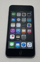 Apple iPod Touch 5th Generation Space Gray (16GB)