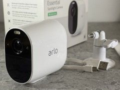 Arlo Essential Spotlight Camera VMC2030 Wire-Free