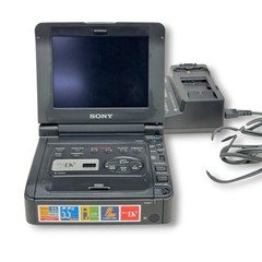 Sony GV-D900 MiniDV Video Walkman 5.5″ LCD Monitor Made in Japan Tested