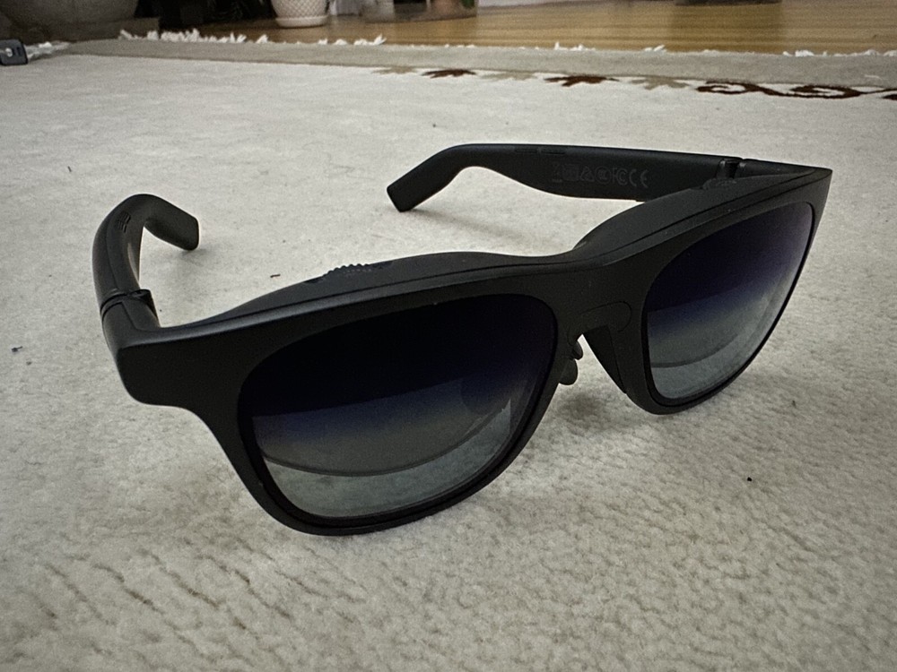 VITURE Pro XR Glasses includes Accessories
