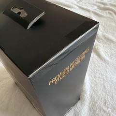 Sony MDR-V900HD Premium Recording Studio Monitor Headphones, new in box
