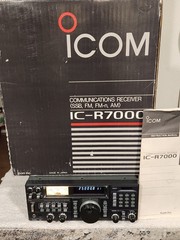 Icom Model IC-R7000 Multi-Mode Wide Band VHF/UHF Receiver – Tested & Working