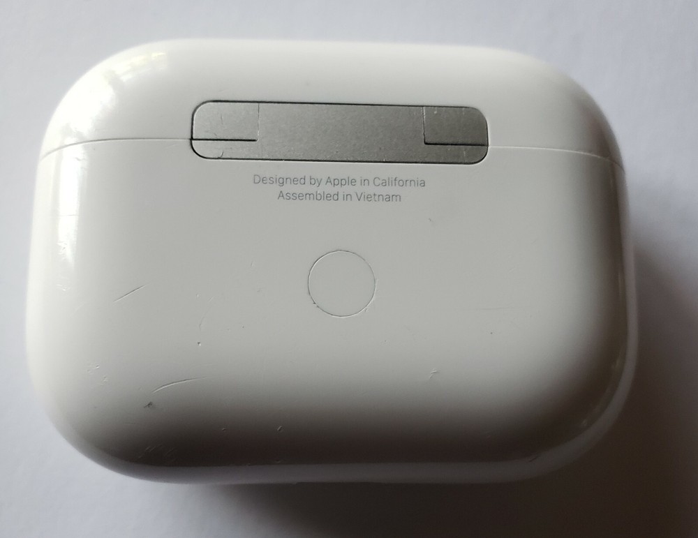 Original Apple AirPods Pro MAGSAFE Magnetic Wireless CHARGING CASE ONLY 1st Gen