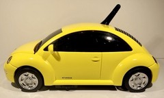 King America Volkswagen Beetle Vintage AM/FM Radio Yellow Working