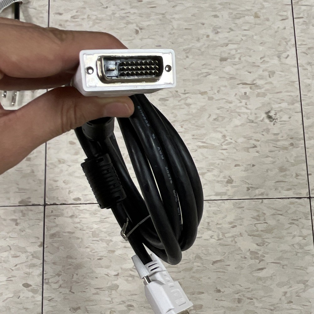 DVI-D Dual Link Male to Male DVI Cable 6 ft Black/White w/ Ferrite Core