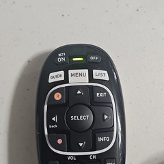 DIRECTV IR/RF Universal Ergonomic Genie Remote (RC73)