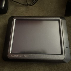 Garmin Nuvi 275 Automotive In-Dash GPS Navigation System Bundle