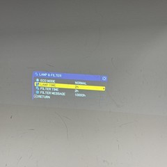 Hitachi CP-WU5505 Projector 2 Lamp Hours