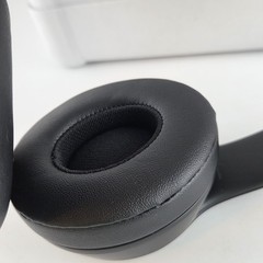 Beats Solo 4 Bluetooth Wireless On-Ear Headphones – Black & Gold