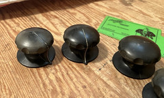 4x ’60s/70s vintage 53 mm large rotary console knobs Japan RCA Raytheon Peavey
