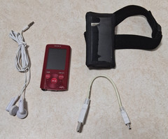 SONY – MP3 Walkman – NWZ-E364 – 8GB – FM Radio – Red – Tested – Nice Condition