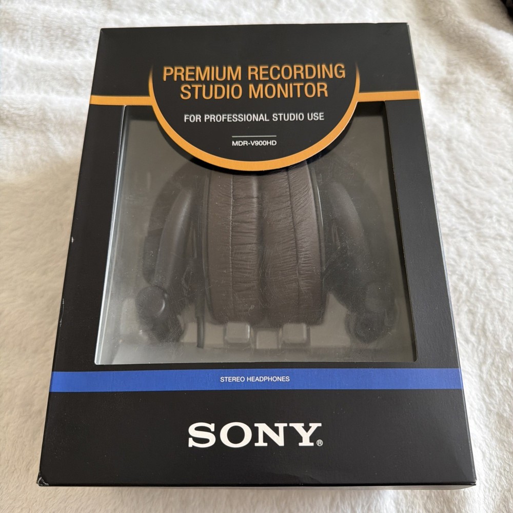 Sony MDR-V900HD Premium Recording Studio Monitor Headphones, new in box