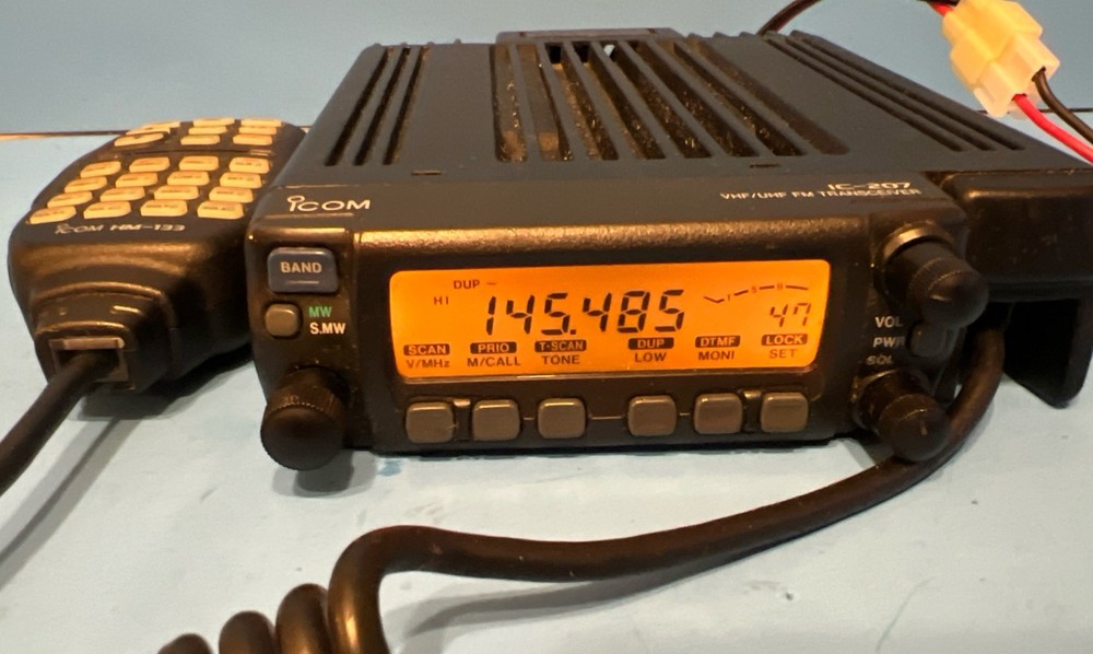 ICOM IC-207H Dual Band VHF/UHF Mobile Transceiver 2 M /70cm Ham Radio Works Good