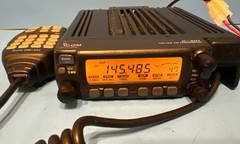 ICOM IC-207H Dual Band VHF/UHF Mobile Transceiver 2 M /70cm Ham Radio Works Good
