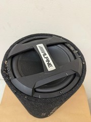Alpine SWT-S10 1200W Max 250W RMS Single 10″ Vented Subwoofer Tube Enclosure