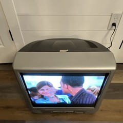 Sylvania 6520FDG 20″ Flat CRT Color TV / DVD Combo – Retro Gaming Tested