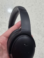 Bose QuietComfort Wireless Over-Ear Headphones – Black