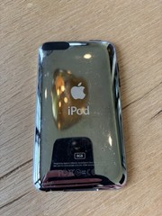 Apple iPod touch 2nd Gen 8GB Black Touchscreen Media Player Wi-Fi Bluetooth