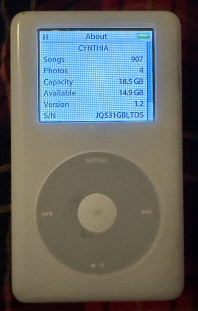 Apple Ipod A1099 White 4th Gen (20 gb) Fast Ship Good Used 907 Songs Indonesia