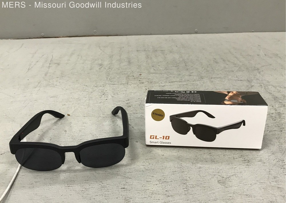 GL-10 AI Translation Smart Glasses Black Wireless Bluetooth Audio In Box
