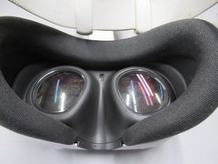 Meta Oculus Quest 3 – 128GB Set – w/ Controllers – Good Condition –