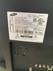 Samsung TV Stand Base ( 4 crews included ) USED ( no TV ) stand only VERY GOOD