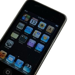 Apple iPod Touch 2nd Generation A1288 Black 8GB (WORKS GREAT)