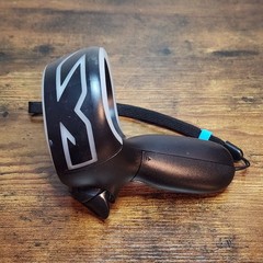 HTC Vive Cosmos Controllers Set – Left & Right – OEM – Tested 2Q3Z200 / 2Q3Z100