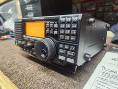Icom IC-R75 – SW Receiver with UT-106 D.S.P. & MB-23 Handle Options ! NICE !